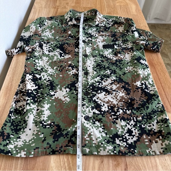 Dogg Supply By Snoop Dogg Mens Small Digital Camo Short Sleeve Button Up Shirt - Picture 9 of 9